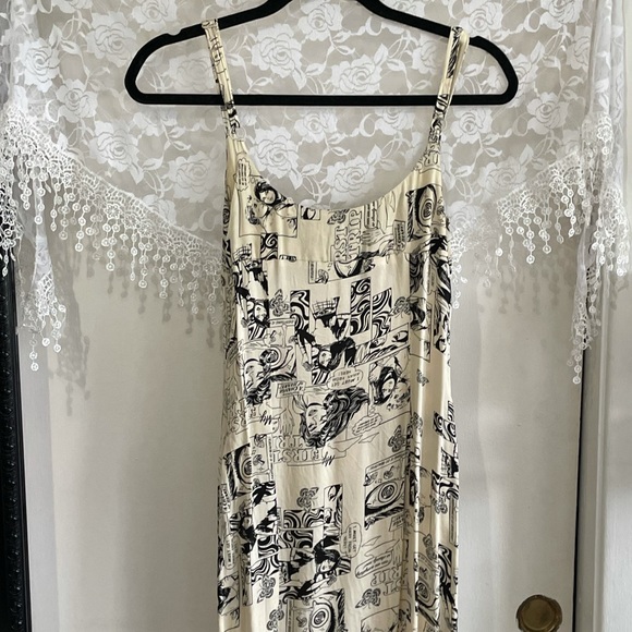 Urban Outfitters Teira Slit Midi Dress - Picture 7 of 7